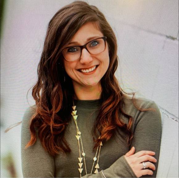 Meet your Posher, Maggie - Picture 1 of 1